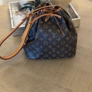 Louis Vuitton Noe Petite
